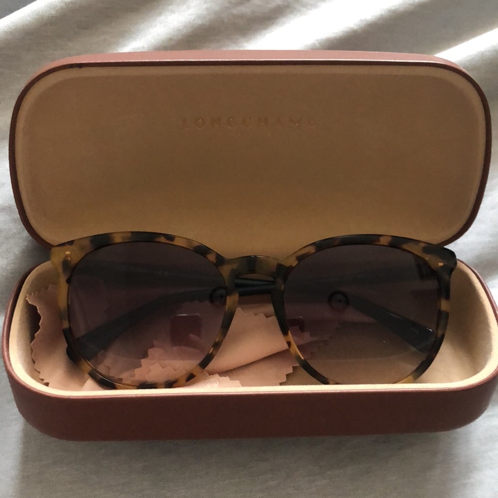🍃💗LONGCHAMP CAT-EYE TORTOISE SHELL HAVANA 56MM 100% UV protection✨